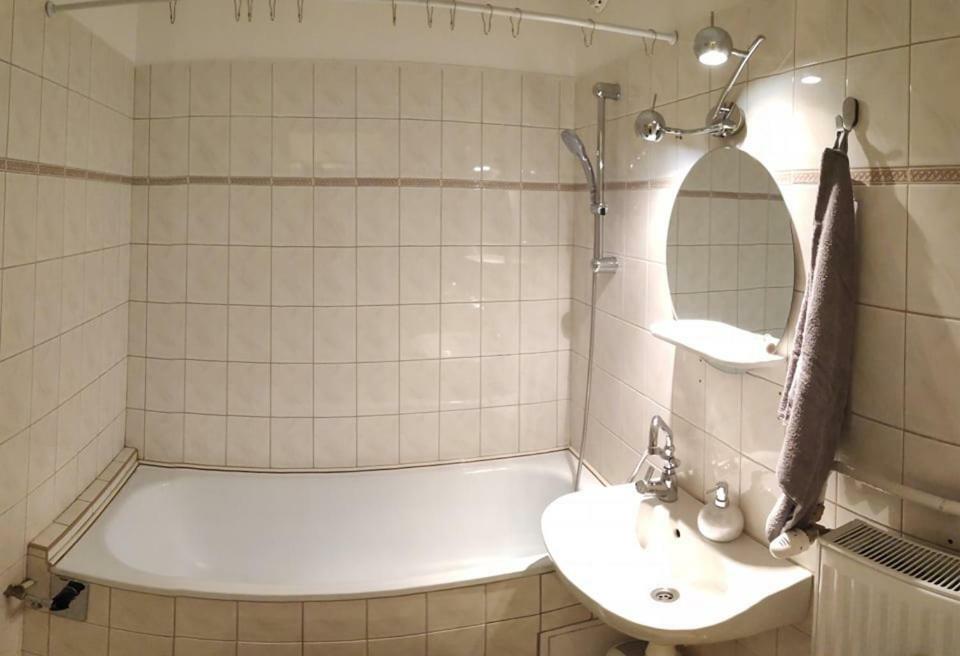 Kölcsey Apartman Apartman Szekszárd Kültér fotó